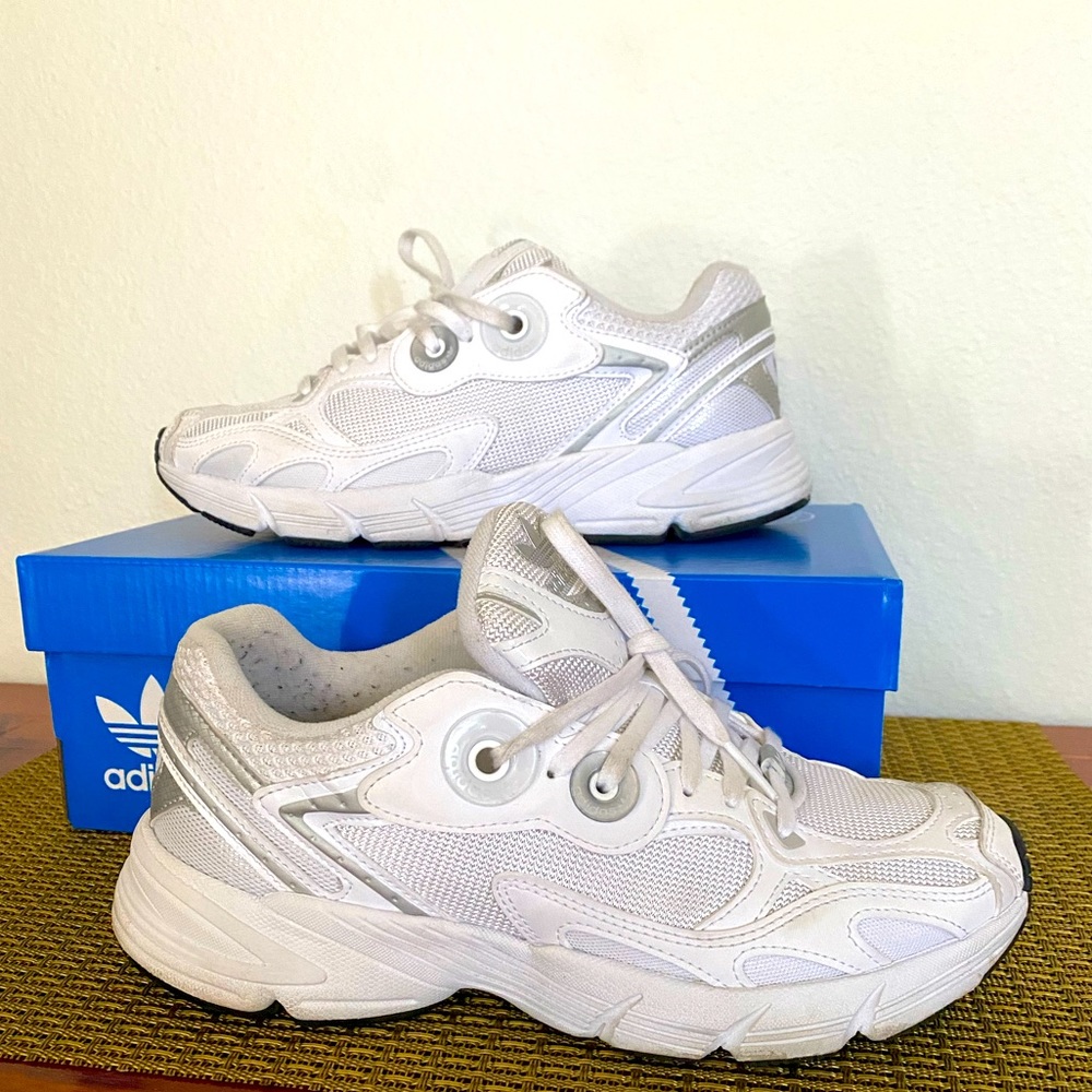 ADIDAS Astir “White Silver Metallic” sneakers